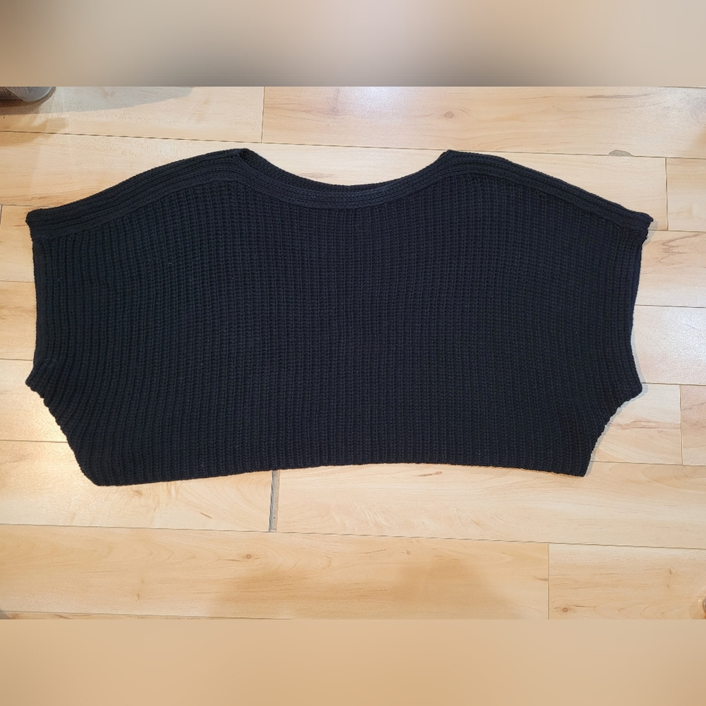 Moth by Anthropologie women's size small knit crop top